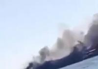 乘客飛機(jī)上拍下烏目標(biāo)被襲產(chǎn)生煙柱 視頻中多道白煙清晰可見