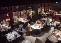北京多家餐館再現排隊等位 業內預計元旦客流將持續回升