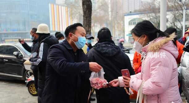 男子連續13年為困難家庭送肉 累計送出5000斤