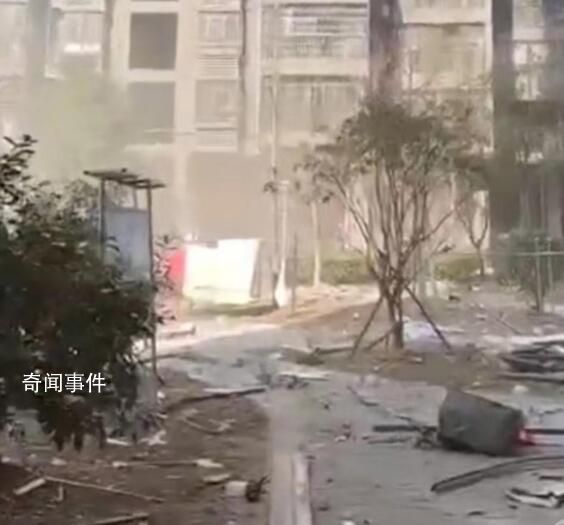 湖北一小區(qū)發(fā)生閃爆 已致1死3傷