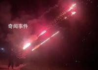 網(wǎng)紅煙花加特林售價已翻四五倍 新春臨近年味兒越來越濃