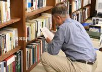文在寅退休后在村里開書店 目前店面正在裝修