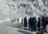 西藏雪崩親歷者:從車窗刨開雪爬出