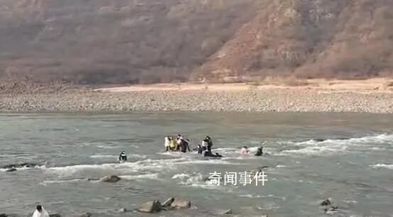 三門峽大壩多人被沖走 2死7失聯