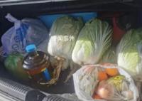 母親為返程女兒裝120斤白面 把家鄉裝進后備箱