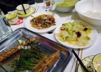 游客嫌菜難吃只愿付一半錢遭拒 老板：說不買單就別想走