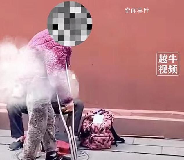 成都文殊院回應給職業乞丐掛牌 職業乞討日入千元