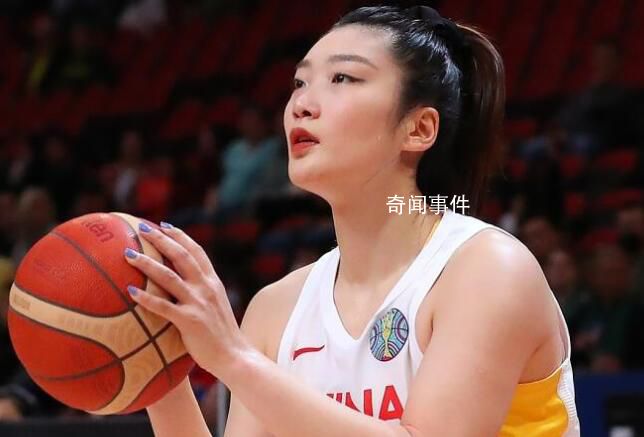 前女籃領隊被曝出軌國手李夢 記者談李夢事件:三觀碎一地
