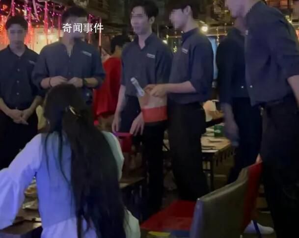 去泰國男模餐廳會被“嘎腰子”?
