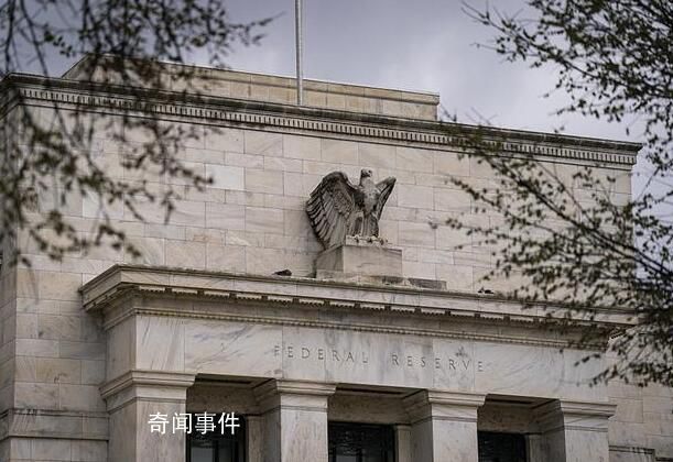 美國銀行存款一周流失近千億美元 美國儲戶對銀行業的信心出現動搖