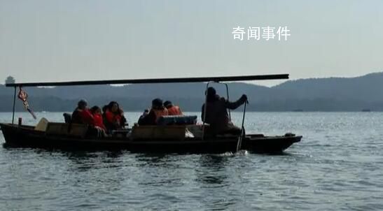 西湖3名劃船工被取消從業(yè)資格 西湖手劃船違規(guī)營運(yùn)