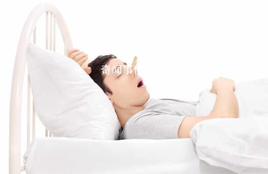 睡覺時突然抖一下的原因是什么 為什么睡覺的時候會突然顫抖一下