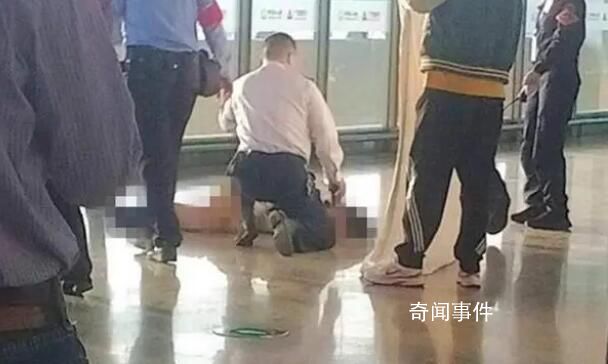 上海虹橋火車站一女子墜樓 目前墜樓女子還在搶救中