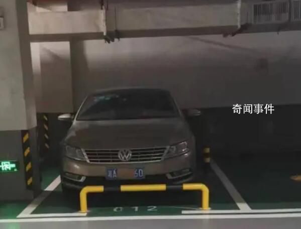 長沙被占車位成為網紅打卡地 有人開車兩百公里來直播