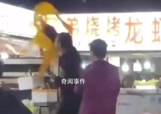 攤主回應(yīng)買彩票中2574萬:21人合買