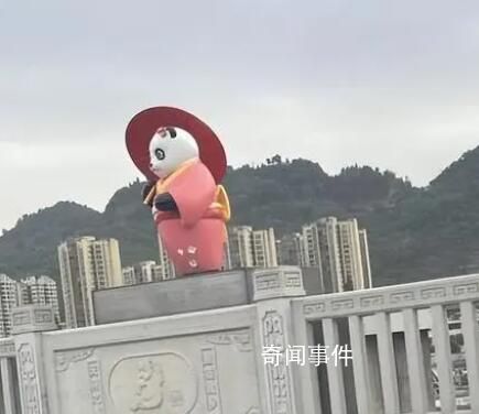雅安大熊貓雕塑穿和服?真相來了