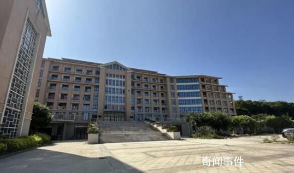34歲員工天臺自縊:被扣工資一年多