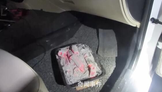 車撞護欄司機昏迷 路人發(fā)現(xiàn)車內燒炭