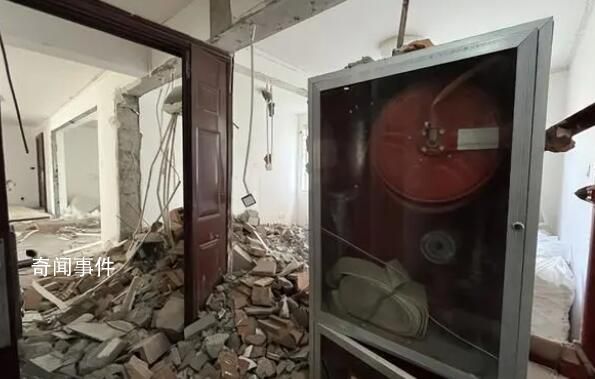 社區回應一層6戶墻面被砸穿 住建部門核實未砸承重墻