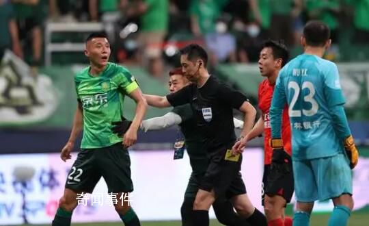 于大寶被推倒后出現短暫失憶 被送上救護車