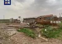 遼寧突發龍卷風 行駛中的車輛被卷起