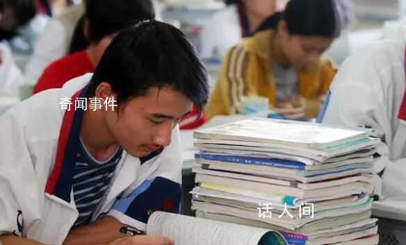 高考前最后一個(gè)晚自習(xí)還記得多少