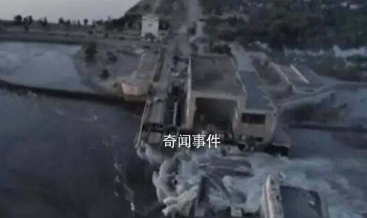 澤連斯基就水電站大壩遭襲開(kāi)會(huì) 水電站凌晨被炸非受控泄水