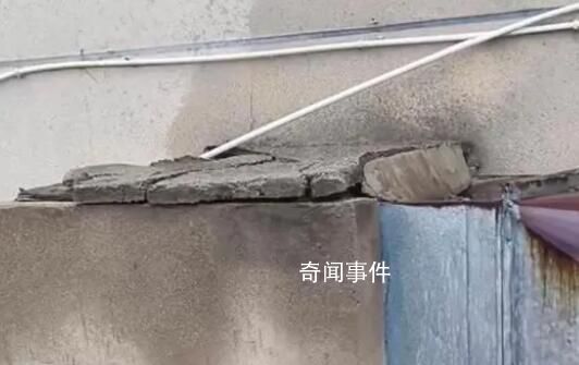兩兒童從29樓墜入地下室身亡 通風管道口竟是木板加水泥
