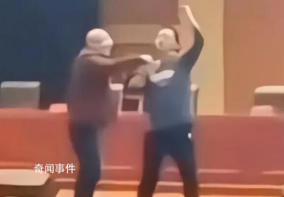 哈工大回應網傳搶話筒男生被錄取 錄取還沒開始各省尚未投檔