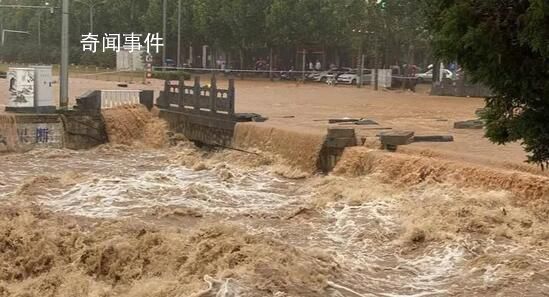 河北淶水呼救:罕見洪水過(guò)境山區(qū)