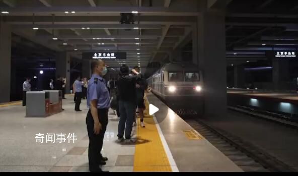 K396次脫險紀實 乘務員口述落坡嶺脫困過程