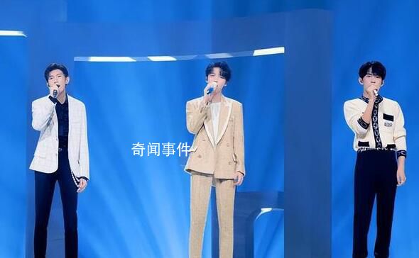 TFBOYS三人共同發(fā)聲 現(xiàn)場(chǎng)一片混亂