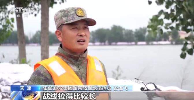 人民子弟兵沖在防汛救災最前線