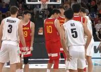周琦全場砍下15分4板2帽 李凱爾18+5+2+4