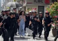 Angelababy獲特警開道 陣仗大引爭議