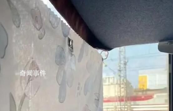 火車臥鋪能否自帶床簾?12306回應(yīng)