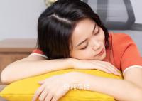 夢到自己在游泳預(yù)示著什么 夢里自己在游泳代表什么意思 夢到自己在游泳這個夢是好是壞