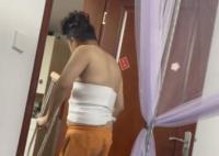 男子腿傷要求送貨上門被懟腿斷了 實(shí)在是令人氣憤