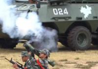 硬核軍訓是真正的招生簡章 操場變戰場