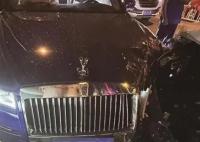 寶馬沖入對向車道直撞勞斯萊斯 維修費用可能會高達百萬