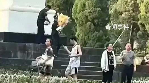 西南大學(xué)通報(bào)“保安扔花事件” 將按有關(guān)規(guī)定對(duì)相關(guān)責(zé)任人進(jìn)行嚴(yán)肅處理