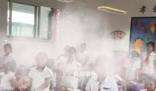 學生沒三角板被老師質問“家里窮” 學校回應：會去調查