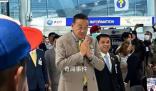 泰國總理機場迎接中國游客 永遠歡迎中國家人們