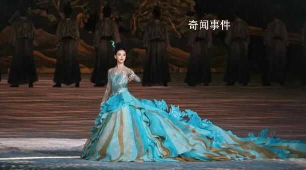 李倩美出圈 與100多斤的裙子共舞