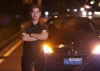 男子租豪車裝富豪 詐騙40多名女性