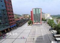學生蹲校門口喝奶引出校長涉黑案 現(xiàn)已全部采取刑事強制措施