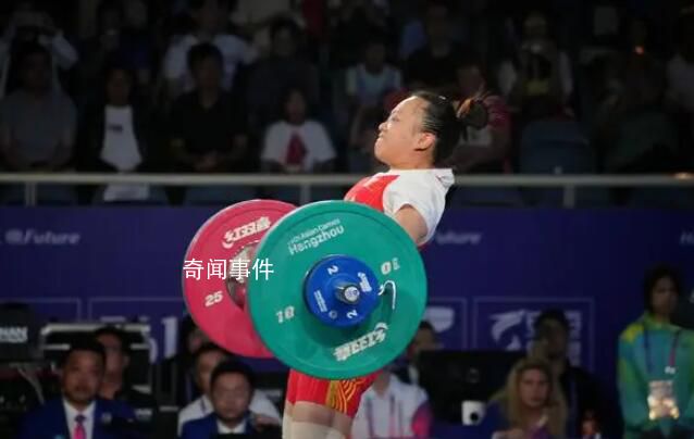 朝鮮舉重選手破世界紀(jì)錄奪金 朝鮮選手真的很厲害