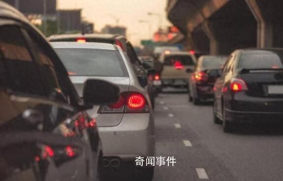 到處都是人從眾 今年中秋節為何如此堵