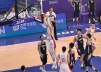 中國男籃大勝韓國晉級四強 以84：70擊敗韓國男籃