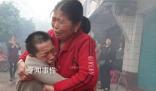 男子被拐37年認親:跪地泣不成聲